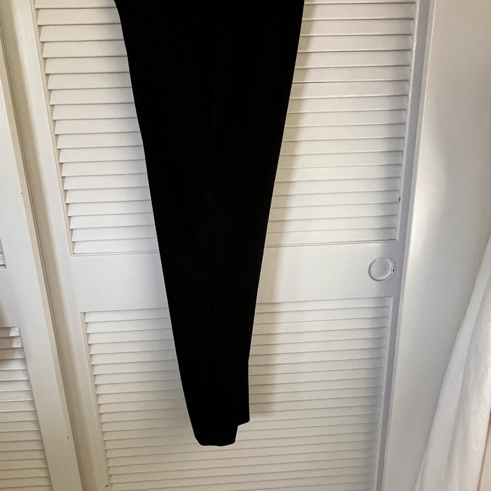Theory Jet Black cropped ankle. Stretch waist, laying flat 15”